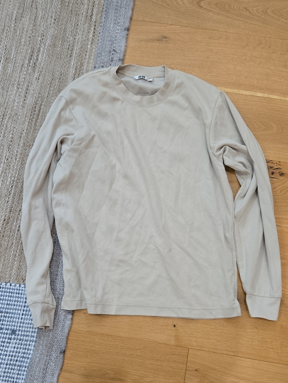 Uniqlo Beige Long-Sleeve Crewneck Tee
